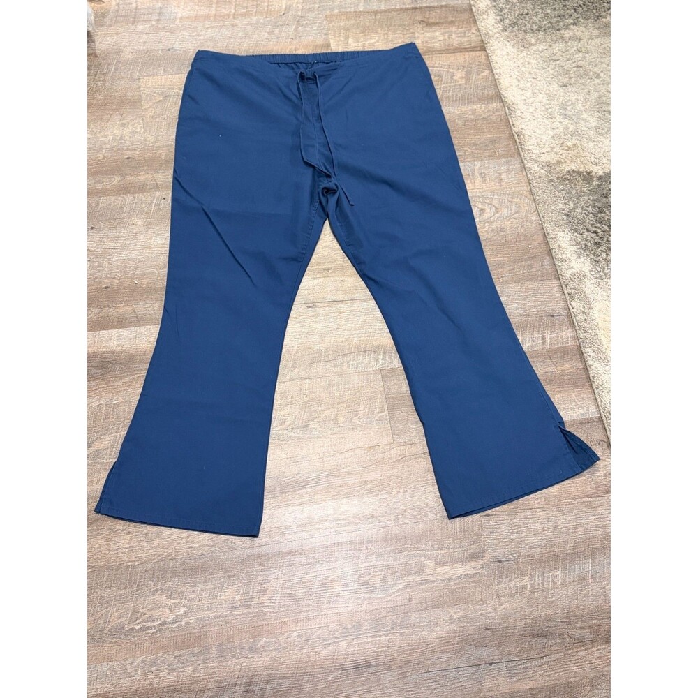 Women’s Solid Navy Scrub Set Spot Me Not V-Neck Top NWT & Cherokee Flare Pants